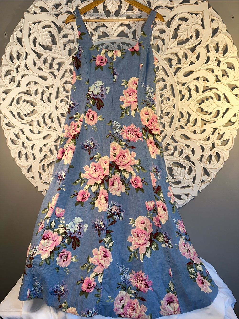 Women’s GAP Blue Floral Dress with Pink and Cream Blooms - Picture 4 of 5